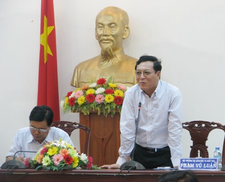 Bộ trưởng Bộ GD-ĐT Phạm Vũ Luận phát biểu tại buổi làm việc với tỉnh Cà Mau về công tác giáo dục.