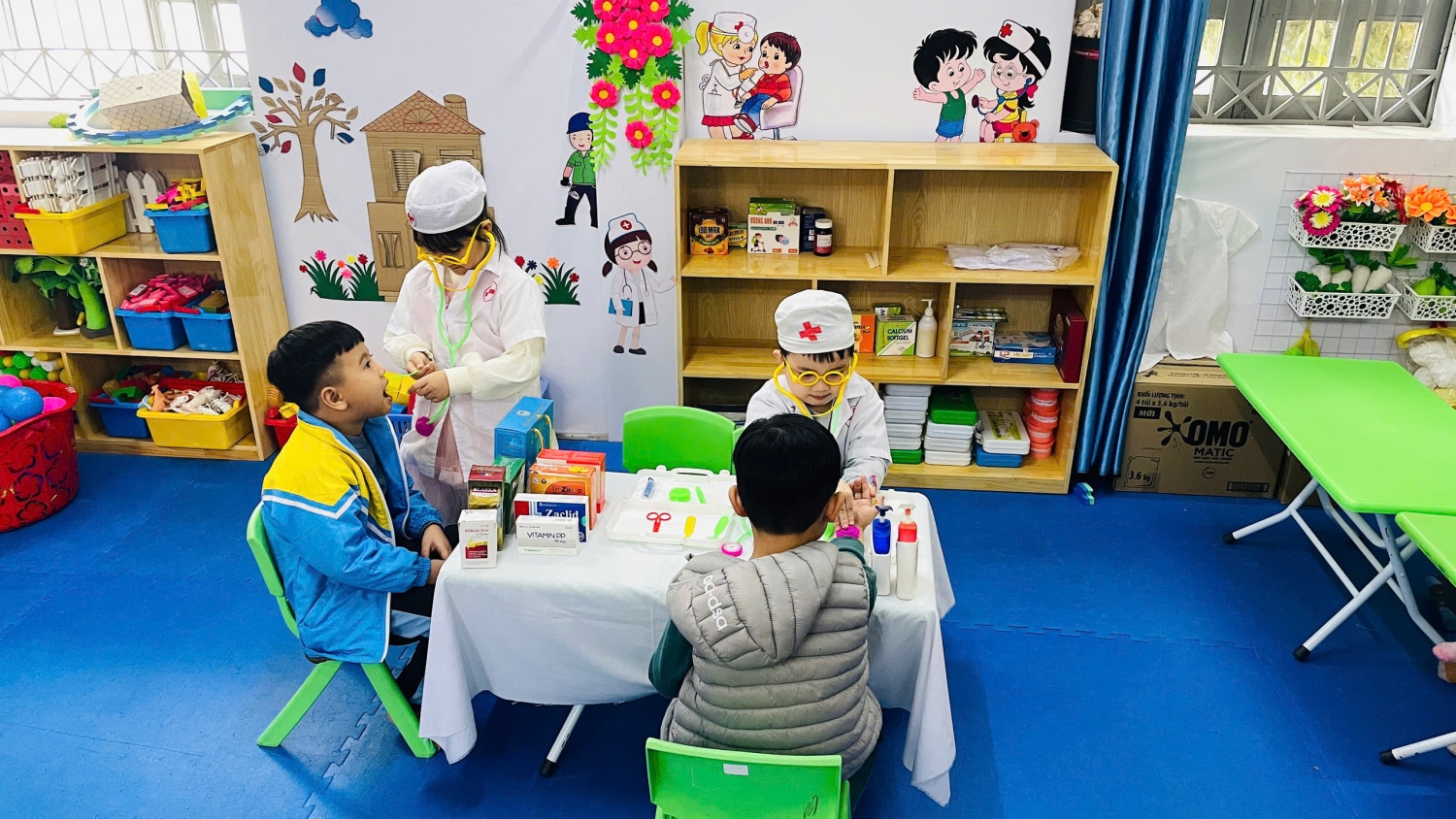 XÂY DỰNG MÔI TRƯỜNG HOẠT ĐỘNG  CHO TRẺ TRƯỜNG MẦM NON HOA SEN