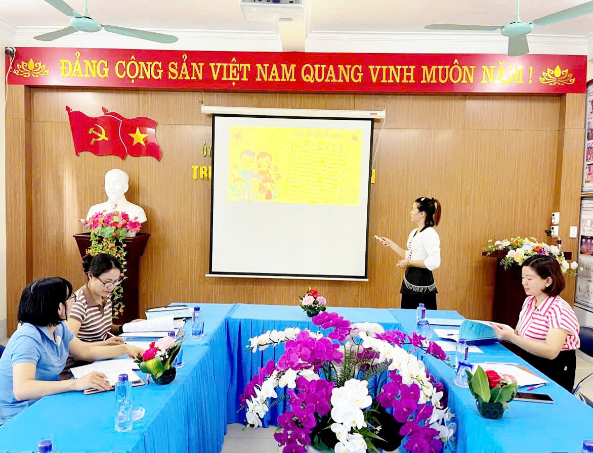 NỖ LỰC, ĐỘT PHÁ, SÁNG TẠO, HIỆU QUẢ TRONG HỘI THI “GIÁO VIÊN DẠY GIỎI CẤP TRƯỜNG” NĂM HỌC 2025-2026 CỦA TRƯỜNG MẦM NON HOA SEN