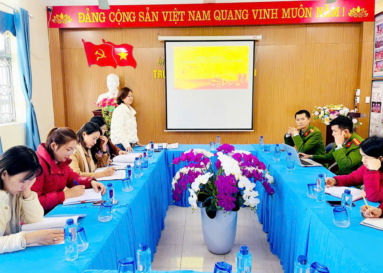 TRƯỜNG MẦM NON HOA SEN ĐÓN ĐOÀN KIỂM TRA CÔNG TÁC PHÒNG CHÁY, CHỮA CHÁY NĂM 2025