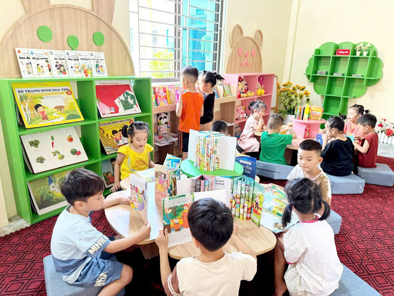 PHÒNG THƯ VIỆN TRƯỜNG MẦM NON HOA SEN   NƠI ƯƠM MẦM TÌNH YÊU SÁCH  CHO TRẺ📚